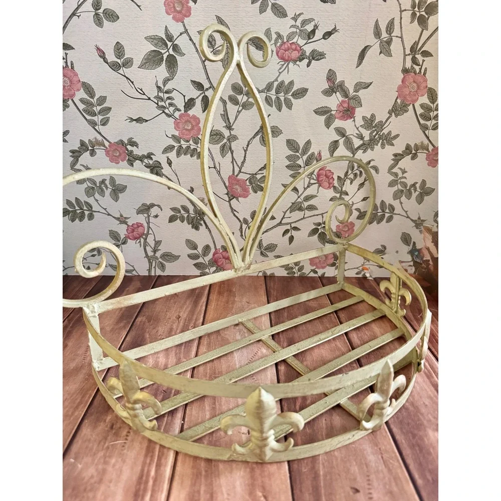 Vintage Cream Metal Fleur De Lis Wire Basket Shelf French Country Wall Decor